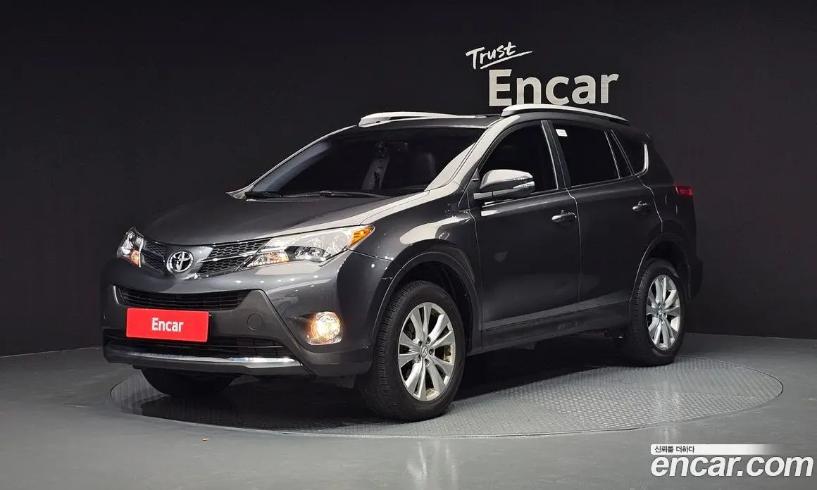Toyota RAV4 2015 2.5 автомат (гидро), фото 1 Toyota RAV4 2015 2.5 автомат (гидро), фото 1