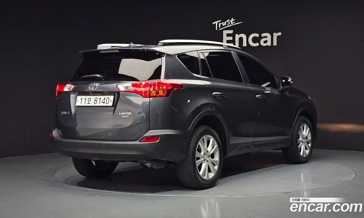 Toyota RAV4 2015 2.5 автомат (гидро), фото 2 Toyota RAV4 2015 2.5 автомат (гидро), фото 2