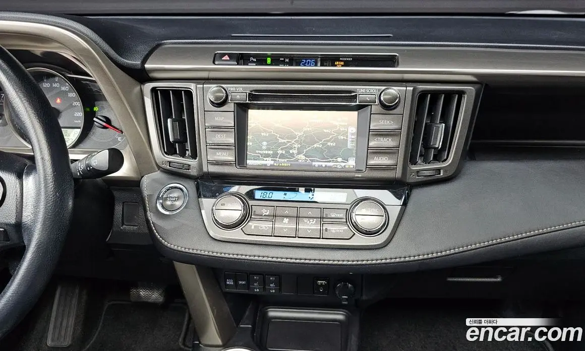 Toyota RAV4 2015 2.5 автомат (гидро), фото 13 Toyota RAV4 2015 2.5 автомат (гидро), фото 13