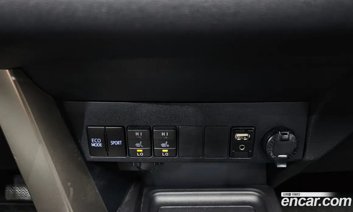 Toyota RAV4 2015 2.5 автомат (гидро), фото 14 Toyota RAV4 2015 2.5 автомат (гидро), фото 14