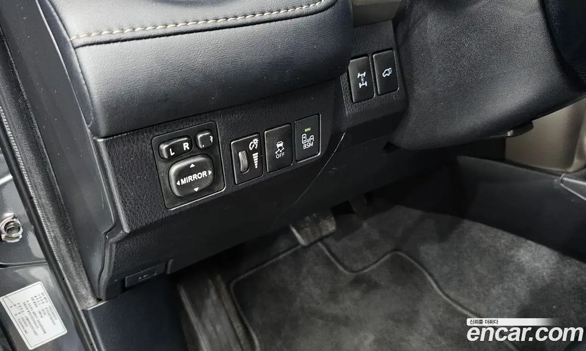 Toyota RAV4 2015 2.5 автомат (гидро), фото 19 Toyota RAV4 2015 2.5 автомат (гидро), фото 19