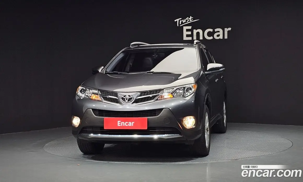 Toyota RAV4 2015 2.5 автомат (гидро), фото 3 Toyota RAV4 2015 2.5 автомат (гидро), фото 3