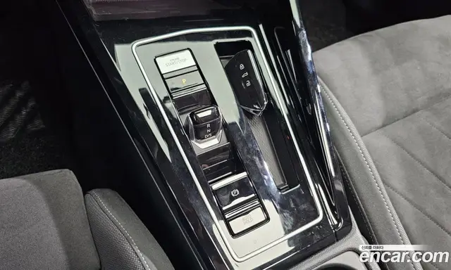 Volkswagen Golf 2024 2.0 автомат (гидро), миниатюра 9