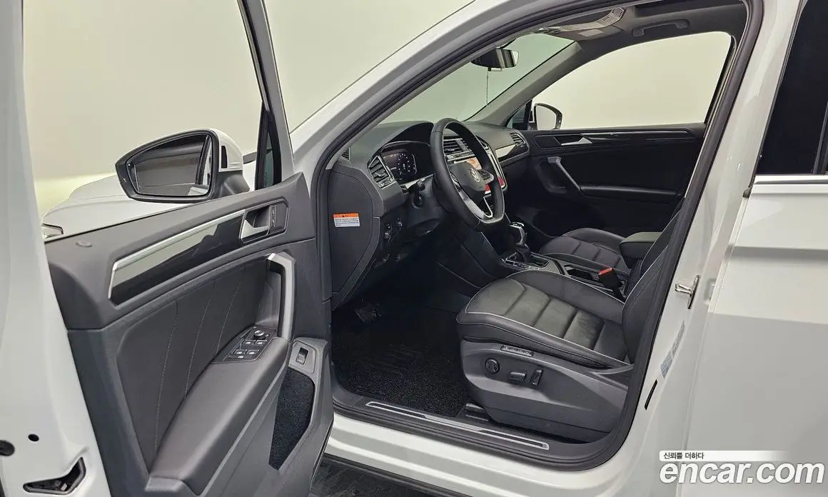 Volkswagen Tiguan 2024 2.0 автомат (гидро), фото 12