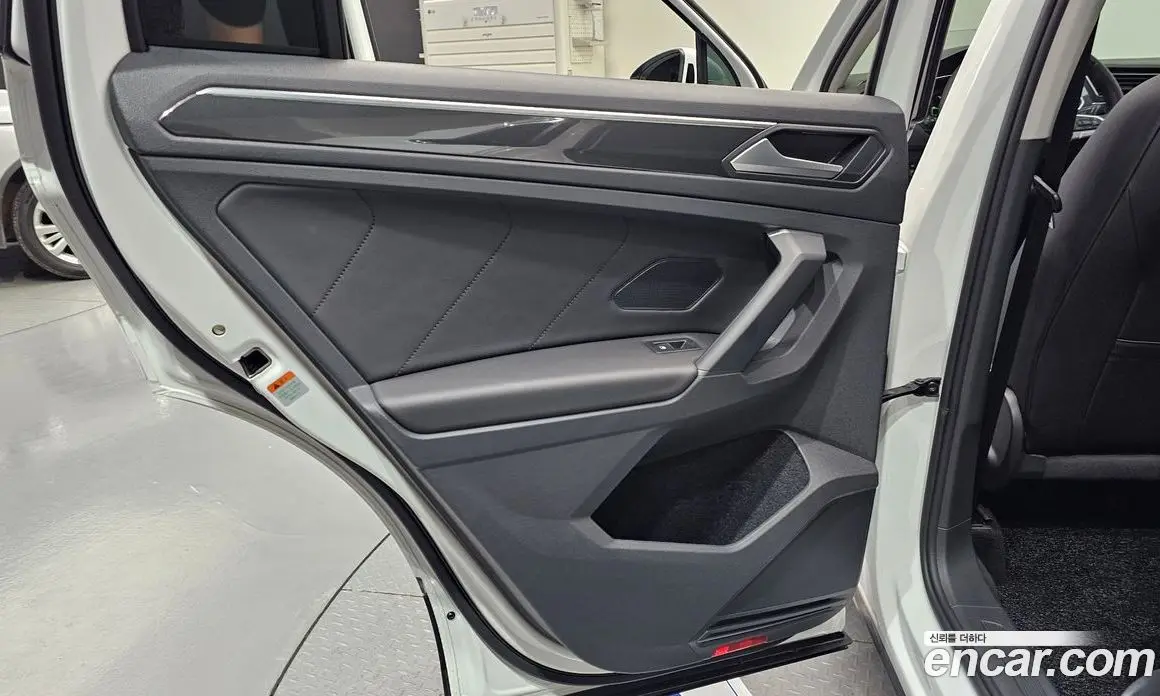 Volkswagen Tiguan 2024 2.0 автомат (гидро), фото 14