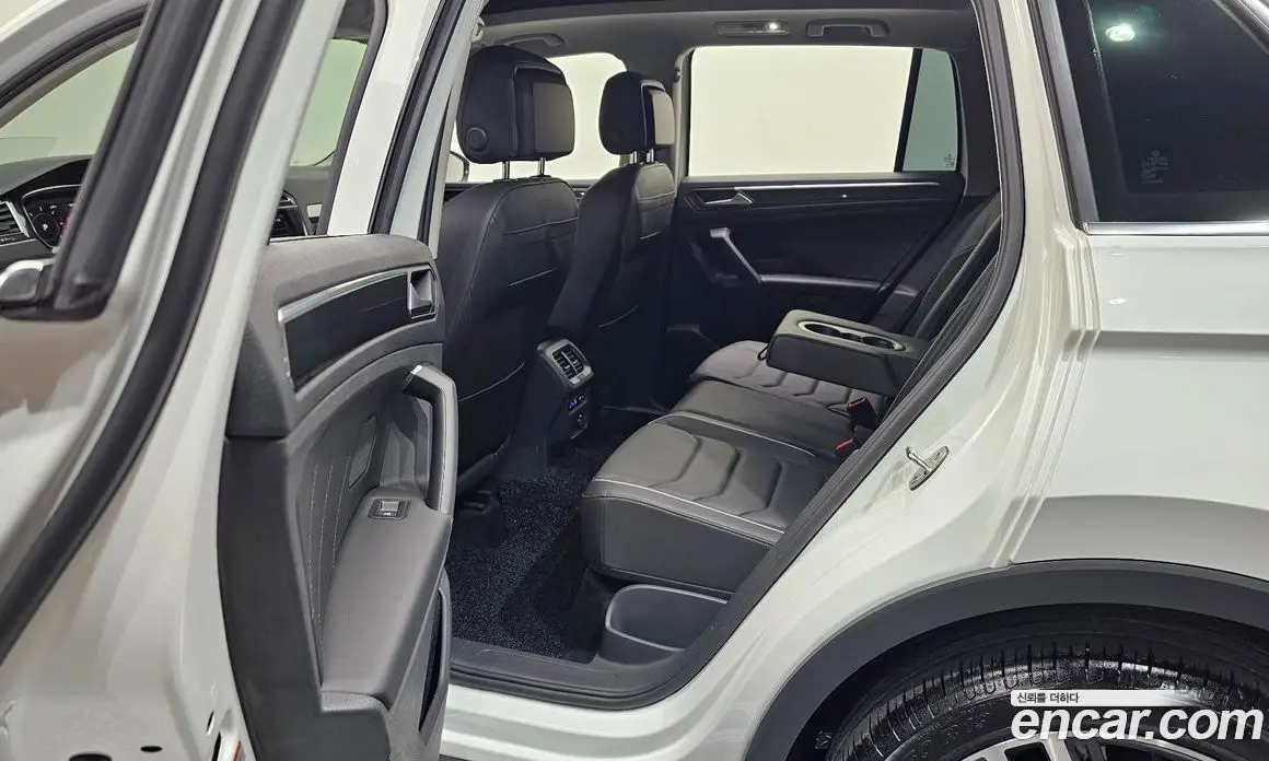 Volkswagen Tiguan 2024 2.0 автомат (гидро), фото 15