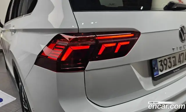 Volkswagen Tiguan 2024 2.0 автомат (гидро), миниатюра 8