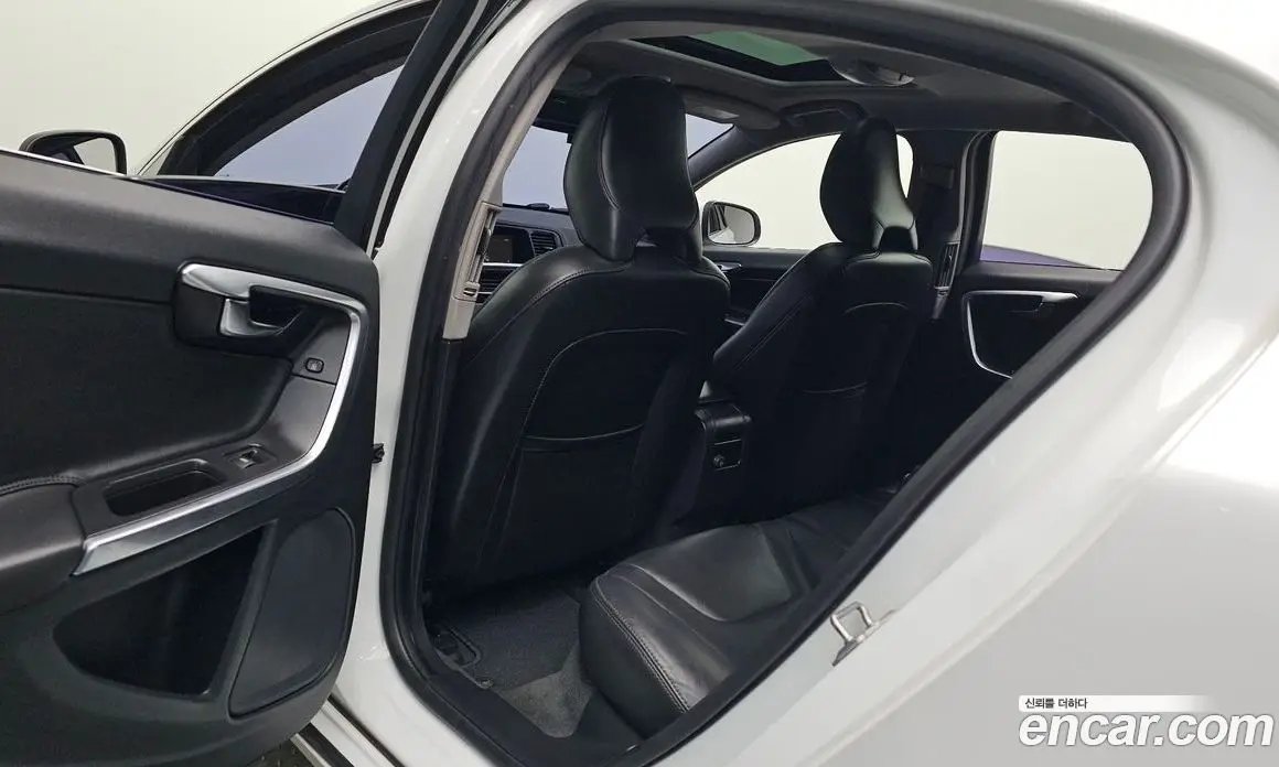 Volvo S60 2017 2.0 автомат (гидро), фото 11