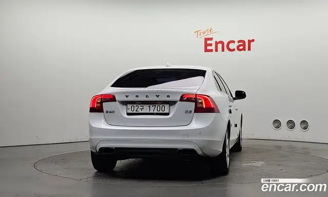 Volvo S60 2017 2.0 автомат (гидро), миниатюра 4