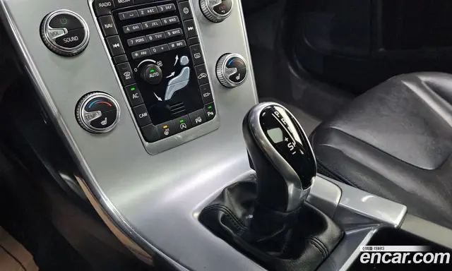 Volvo S60 2017 2.0 автомат (гидро), миниатюра 9