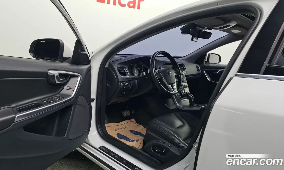 Volvo S60 2017 2.0 автомат (гидро), фото 10