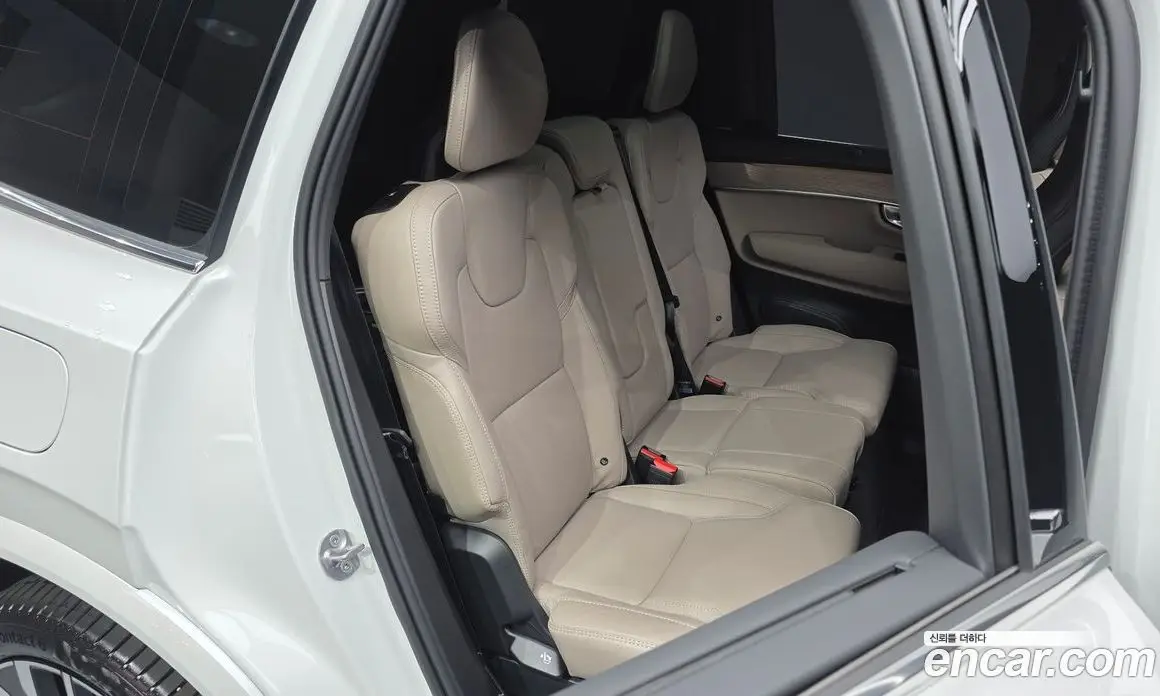 Volvo XC90 2026 2.0 автомат (гидро), фото 11
