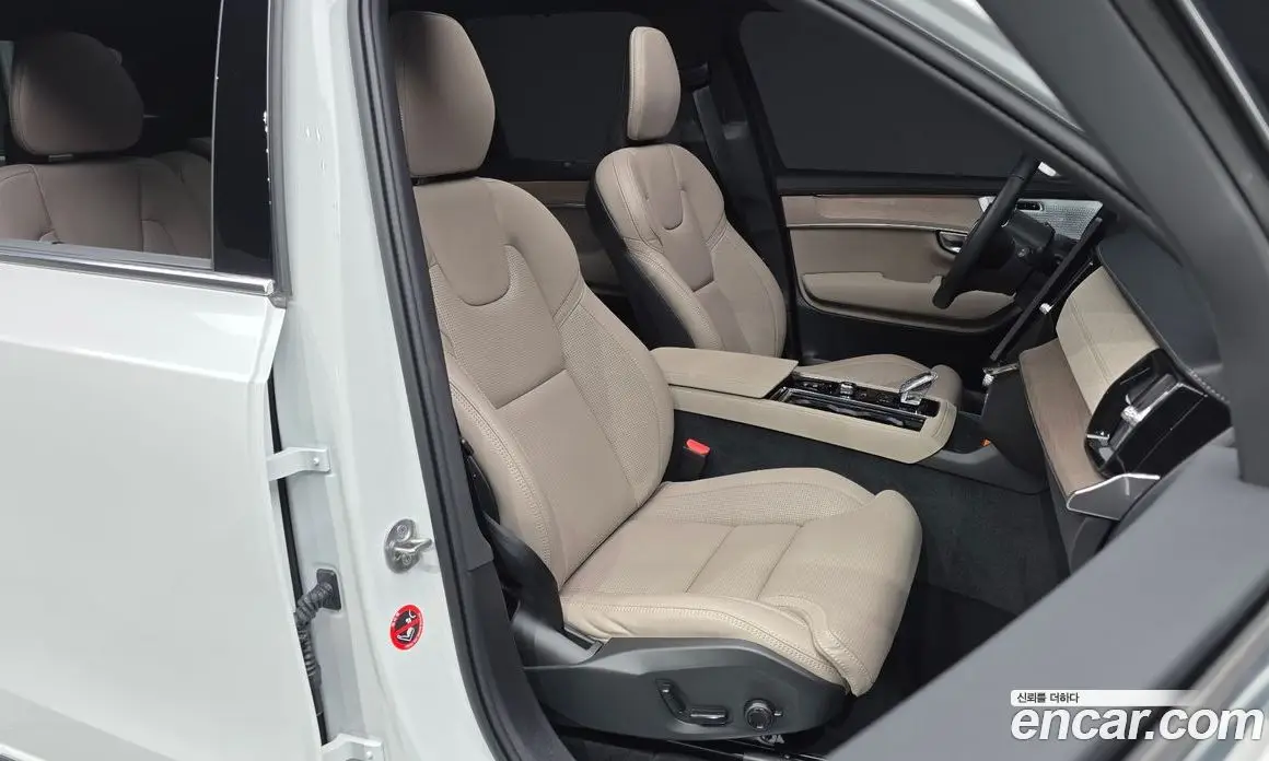 Volvo XC90 2026 2.0 автомат (гидро), фото 12