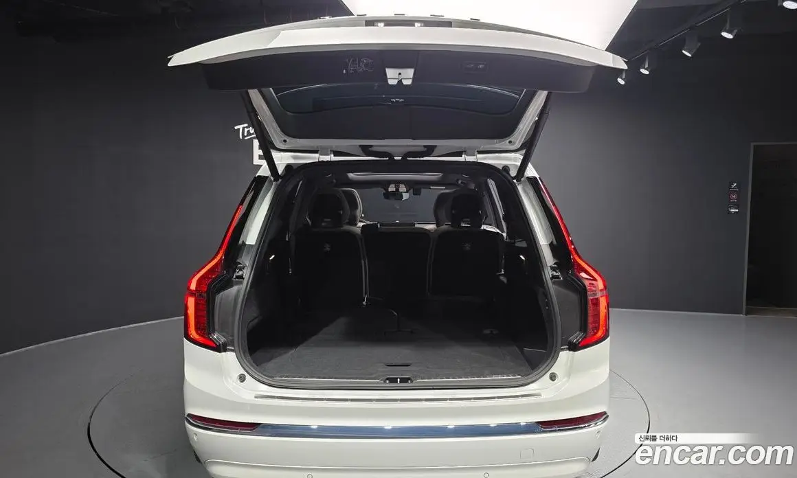 Volvo XC90 2026 2.0 автомат (гидро), фото 20