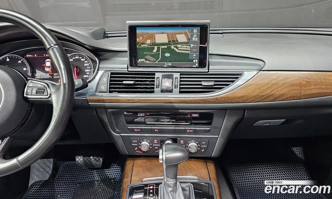 Audi A6 2014 2.0 автомат (гидро), фото 14