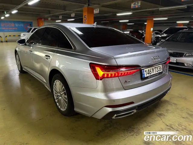 Audi A6 2020 2.0 автомат (гидро), миниатюра 2
