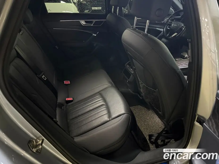 Audi A6 2020 2.0 автомат (гидро), фото 8