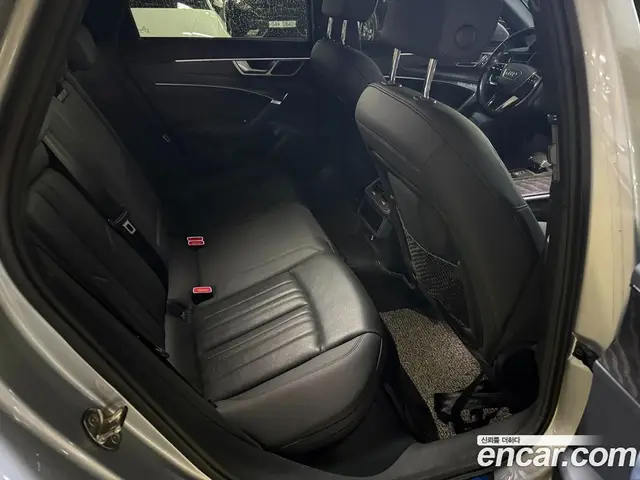 Audi A6 2020 2.0 автомат (гидро), миниатюра 8