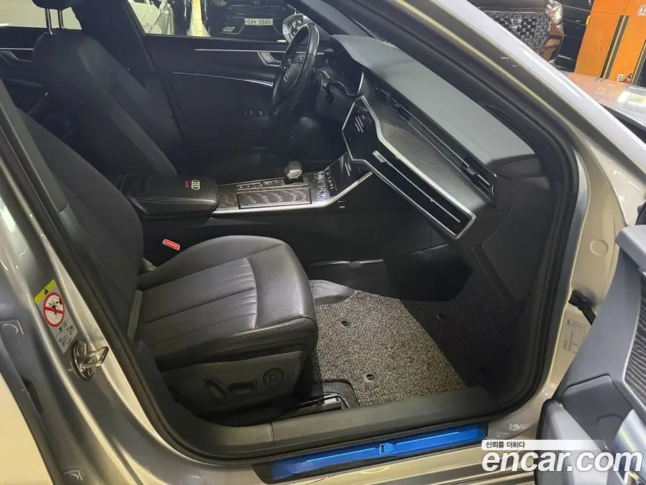 Audi A6 2020 2.0 автомат (гидро), фото 9