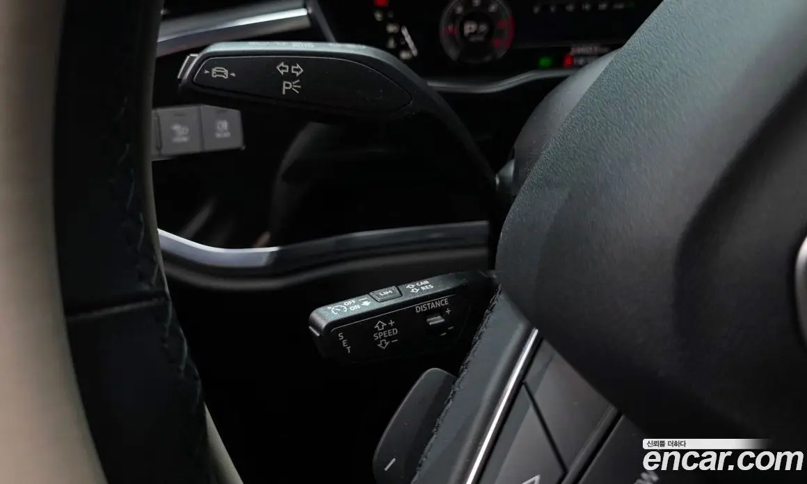 Audi Q3 2023 2.0 автомат (гидро), фото 25