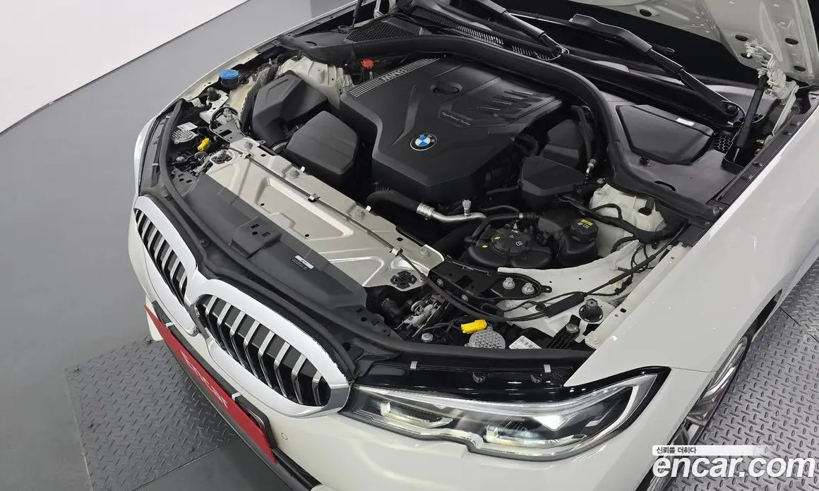 BMW 3 серия 2021 2.0 автомат (гидро), фото 6