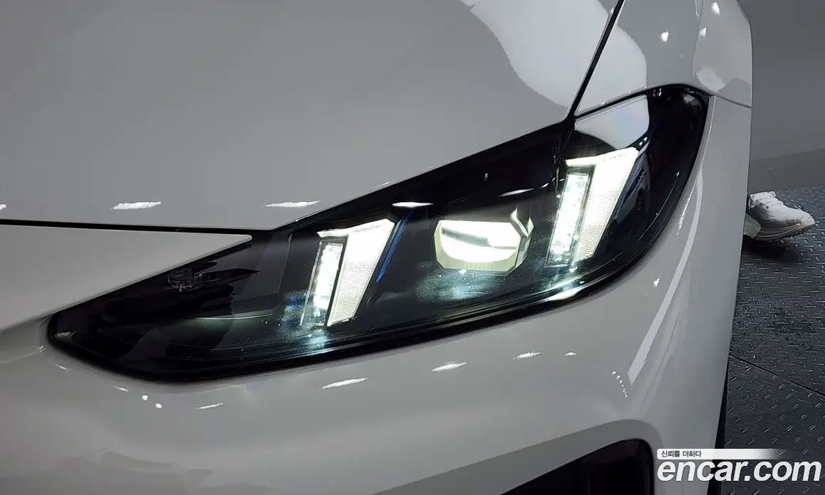 BMW 4 серия 2025 2.0 автомат (гидро), фото 8