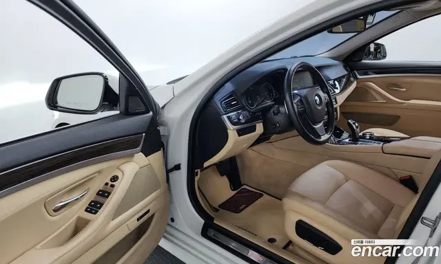 BMW 5 серия 2015 2.0 автомат (гидро), миниатюра 10