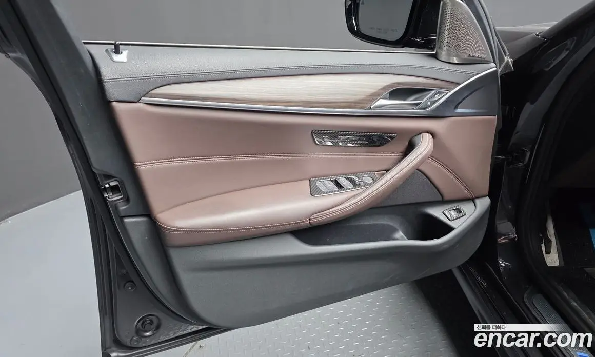 BMW 5 серия 2021 2.0 автомат (гидро), фото 14
