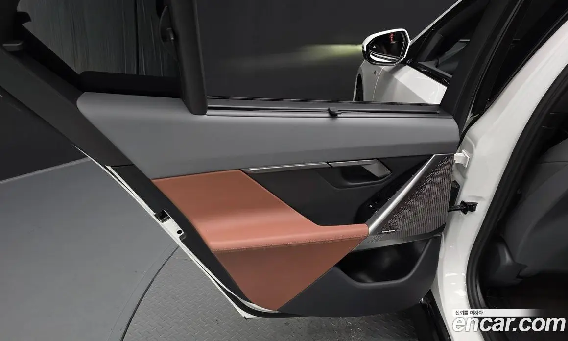 BMW 5 серия 2025 2.0 автомат (гидро), фото 14
