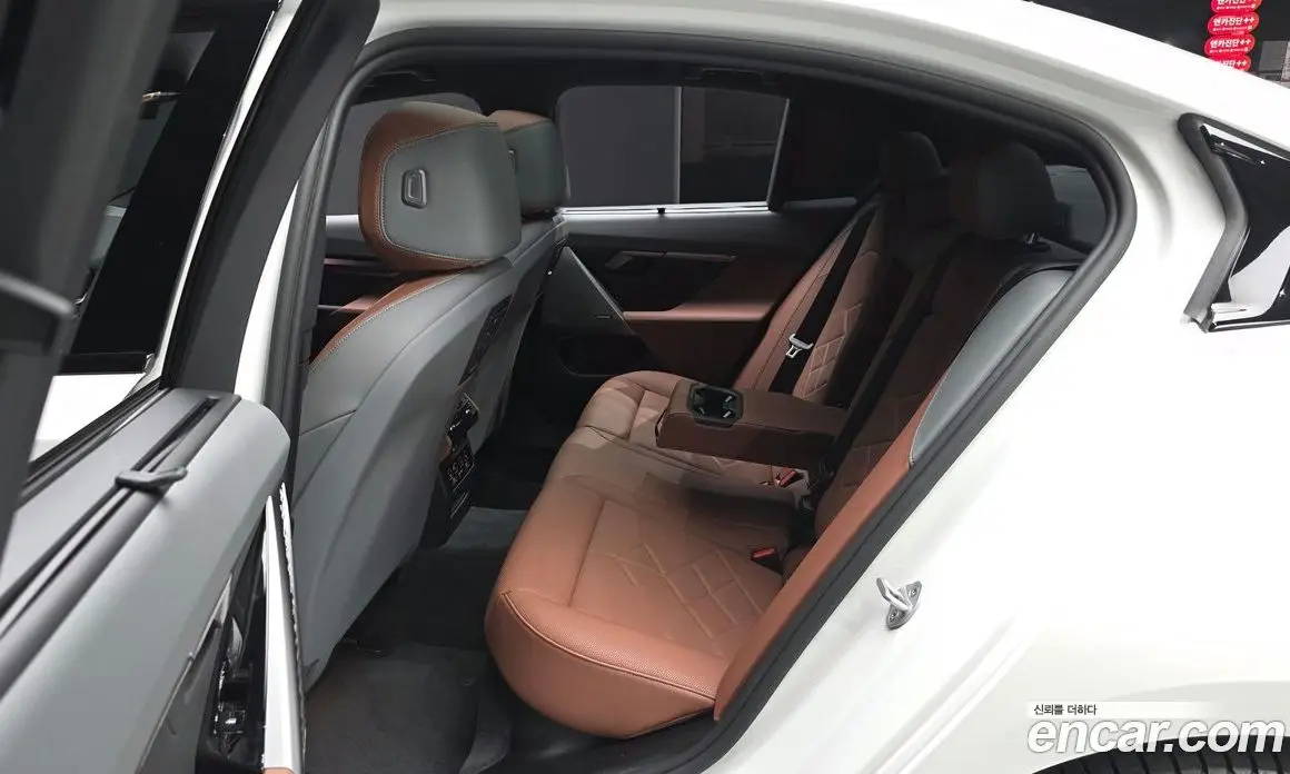 BMW 5 серия 2025 2.0 автомат (гидро), фото 16