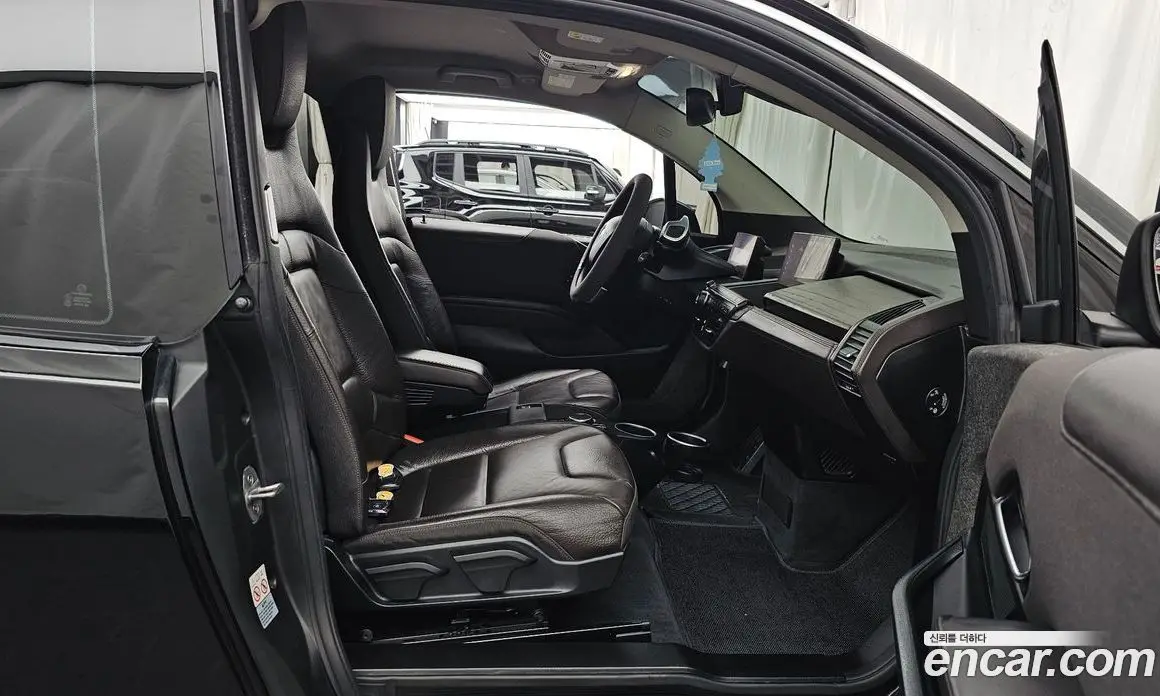 BMW i3 2018 автомат (гидро), фото 17