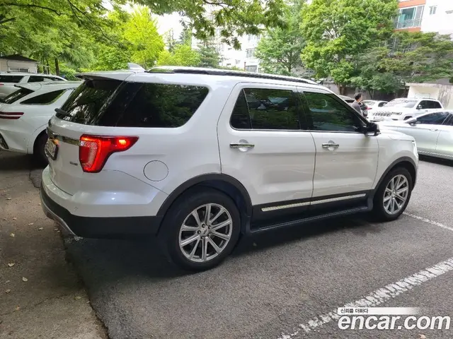 Ford Explorer 2017 2.3 автомат (гидро), миниатюра 6