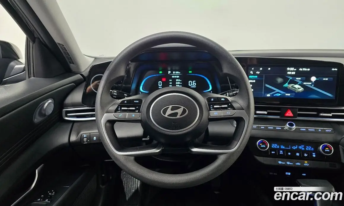 Hyundai Avante 2024 1.6 автомат (гидро), фото 13