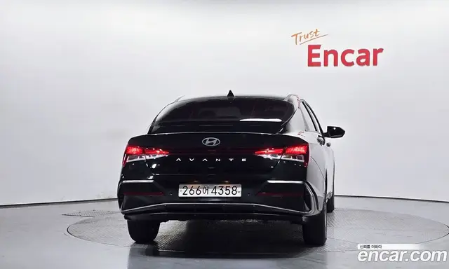 Hyundai Avante 2024 1.6 автомат (гидро), миниатюра 4