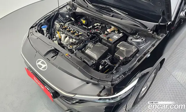 Hyundai Avante 2024 1.6 автомат (гидро), миниатюра 6