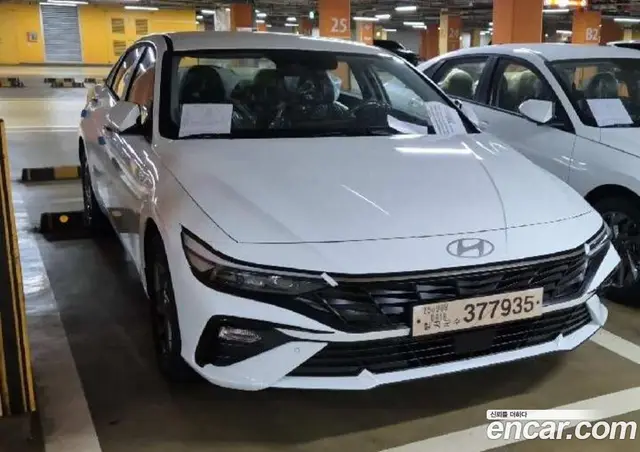 Hyundai Avante 2025 1.6 автомат (гидро), миниатюра 8