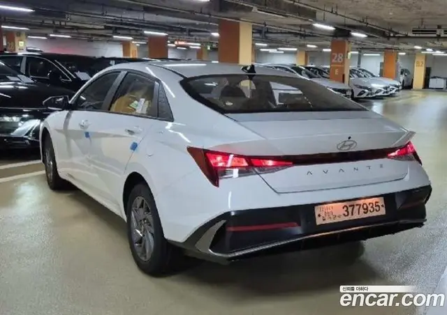 Hyundai Avante 2025 1.6 автомат (гидро), миниатюра 9