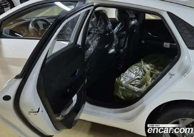 Hyundai Avante 2025 1.6 автомат (гидро), миниатюра 10