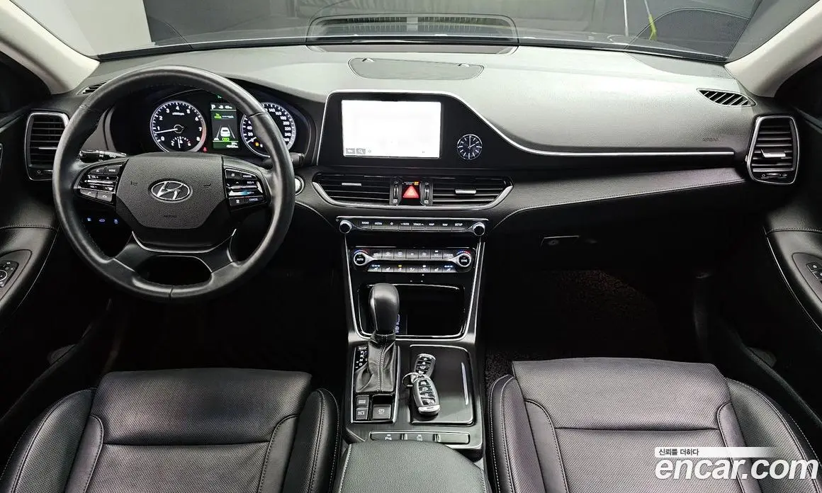 Hyundai Grandeur 2018 3.0 автомат (гидро), фото 7
