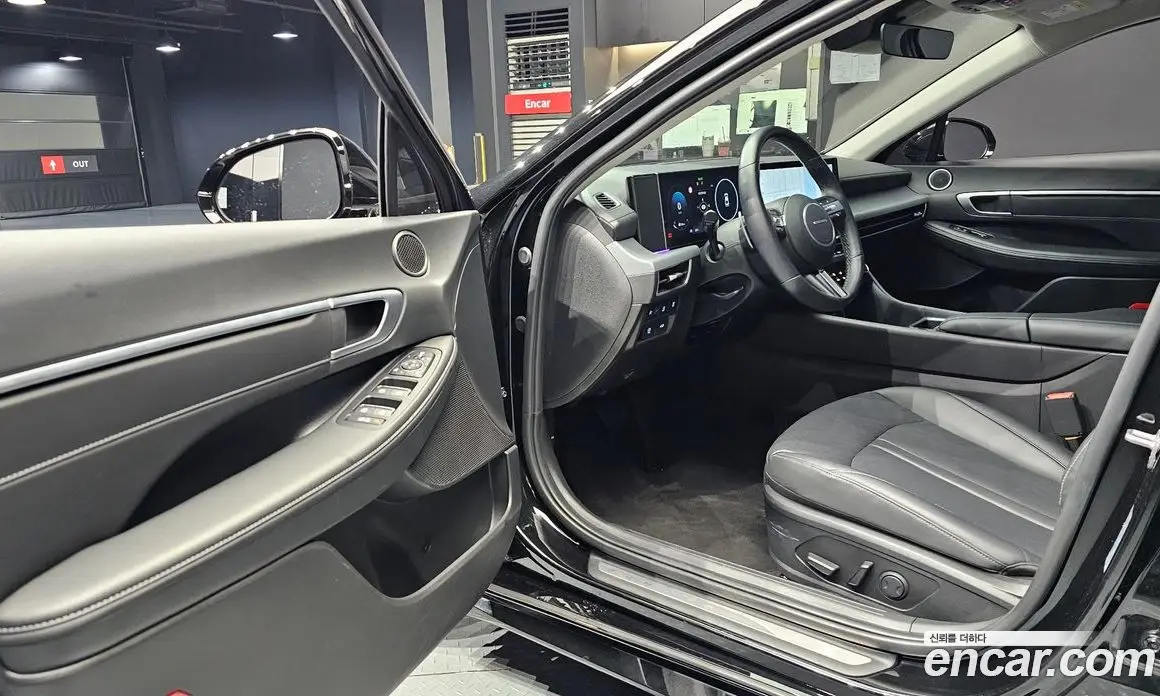 Hyundai Sonata 2024 2.0 автомат (гидро), фото 10