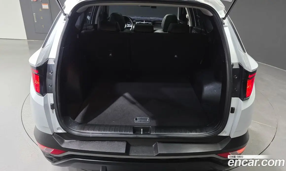 Hyundai Tucson 2023 1.6 автомат (гидро), фото 30