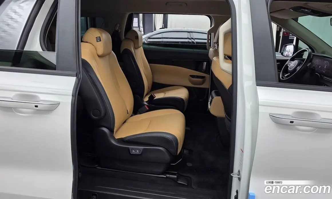 Kia Carnival 2022 2.2 автомат (гидро), фото 12