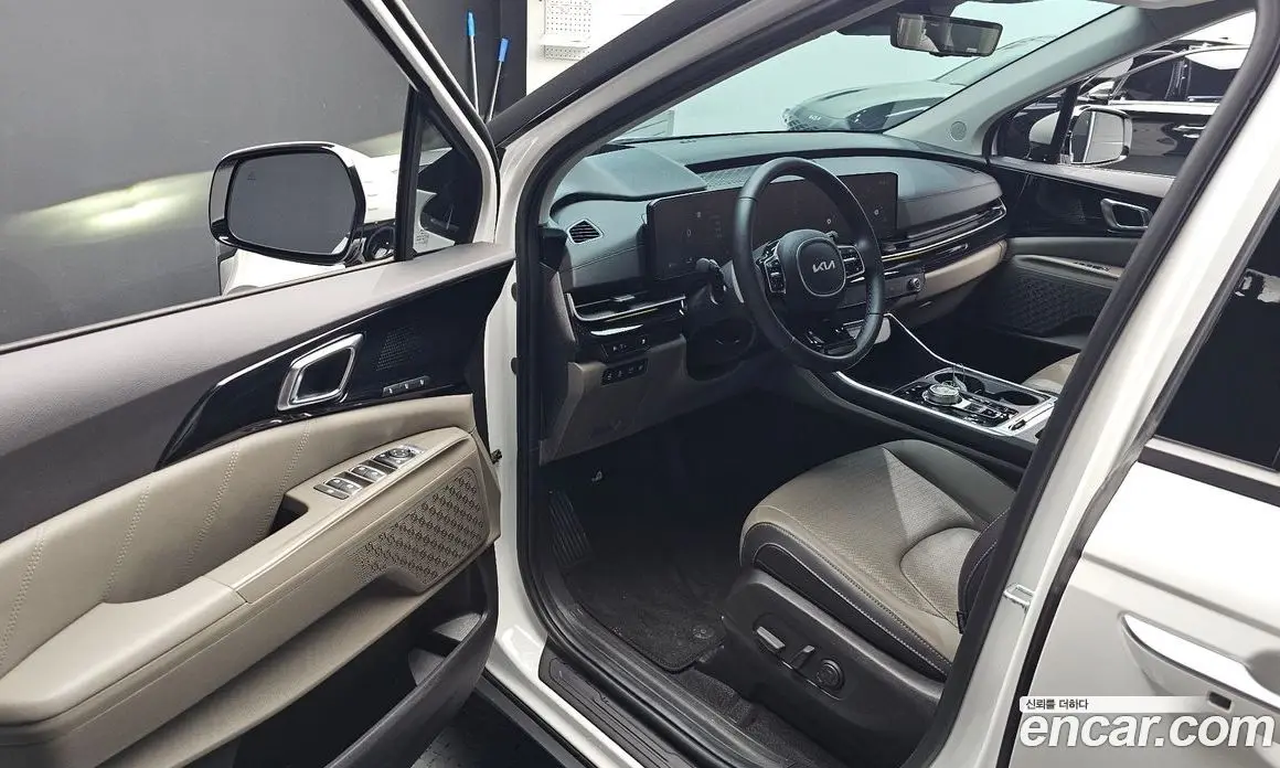 Kia Carnival 2023 3.5 автомат (гидро), фото 13