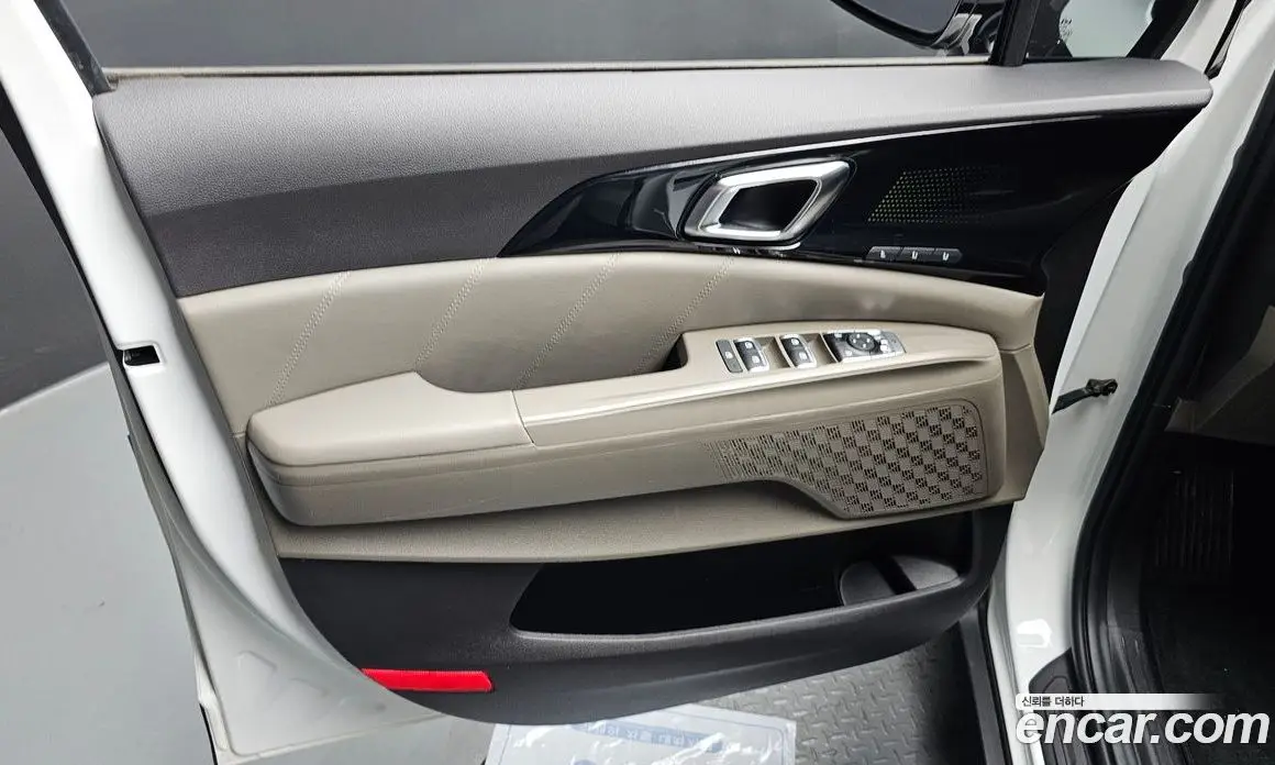 Kia Carnival 2023 3.5 автомат (гидро), фото 14