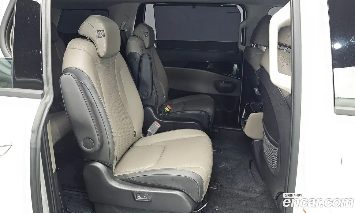 Kia Carnival 2023 3.5 автомат (гидро), фото 17