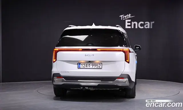 Kia Carnival 2023 3.5 автомат (гидро), миниатюра 4