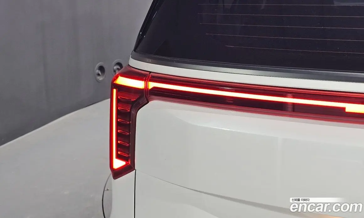 Kia Carnival 2023 3.5 автомат (гидро), фото 9