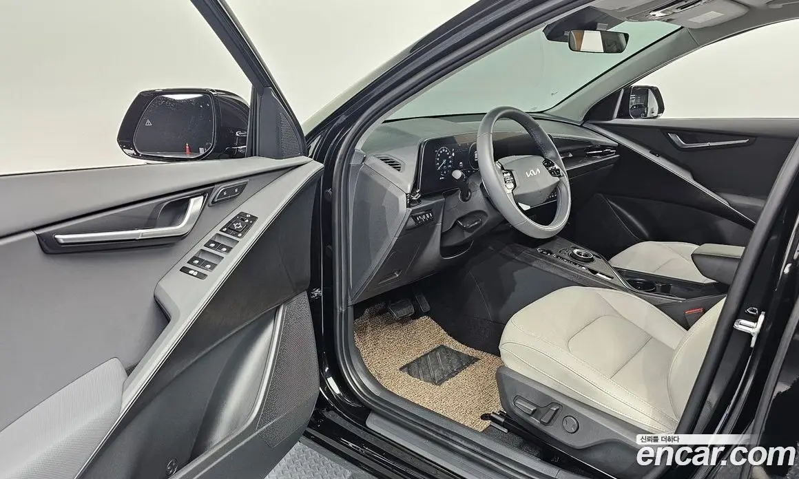 Kia Niro 2025 1.6 автомат (гидро), фото 13