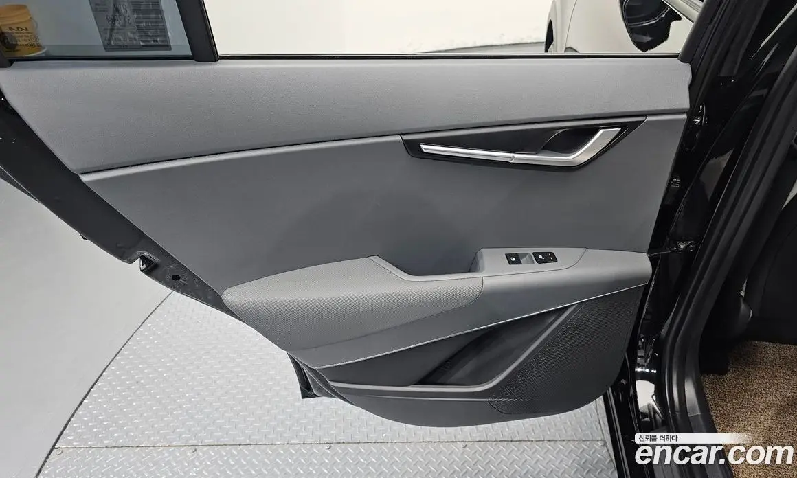 Kia Niro 2025 1.6 автомат (гидро), фото 15