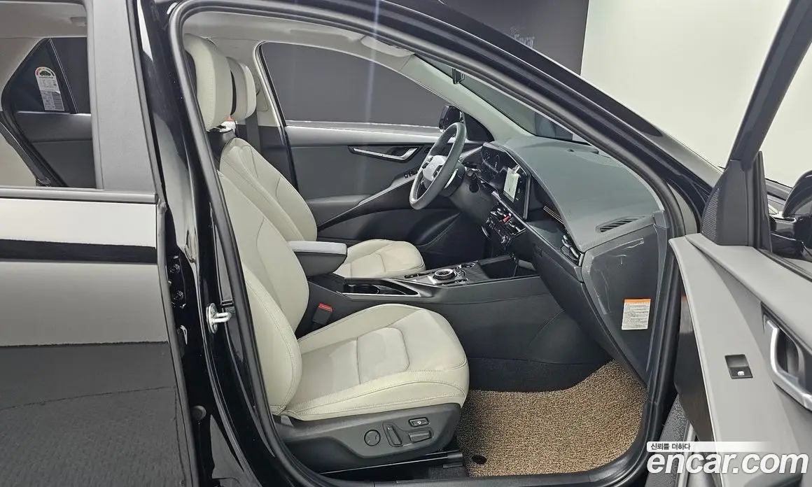 Kia Niro 2025 1.6 автомат (гидро), фото 16